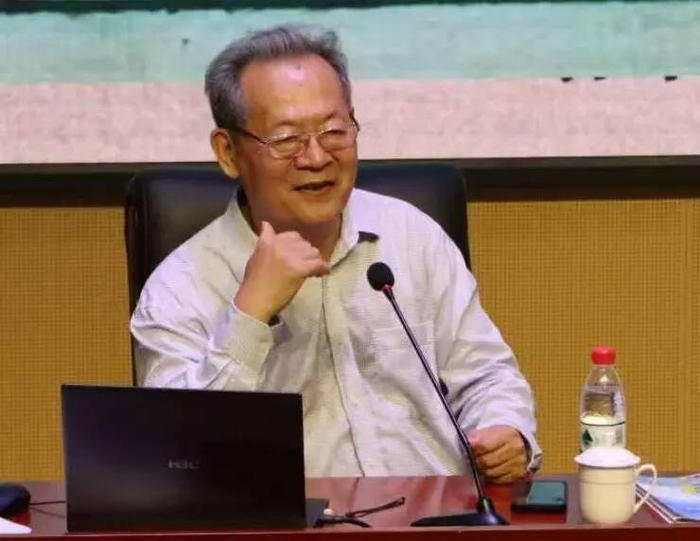 千年文脉润潍坊——李公羽进校园解读三苏家风与东坡智慧